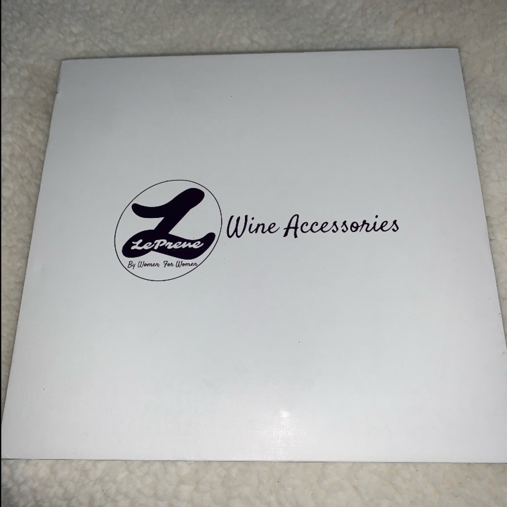 NEW! LePrene Premium 26 Piece Wine Accessory Set